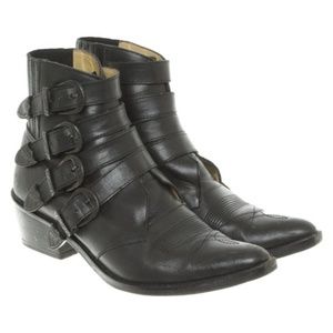 Toga Pulla Black Leather Buckle Boots / Booties 39